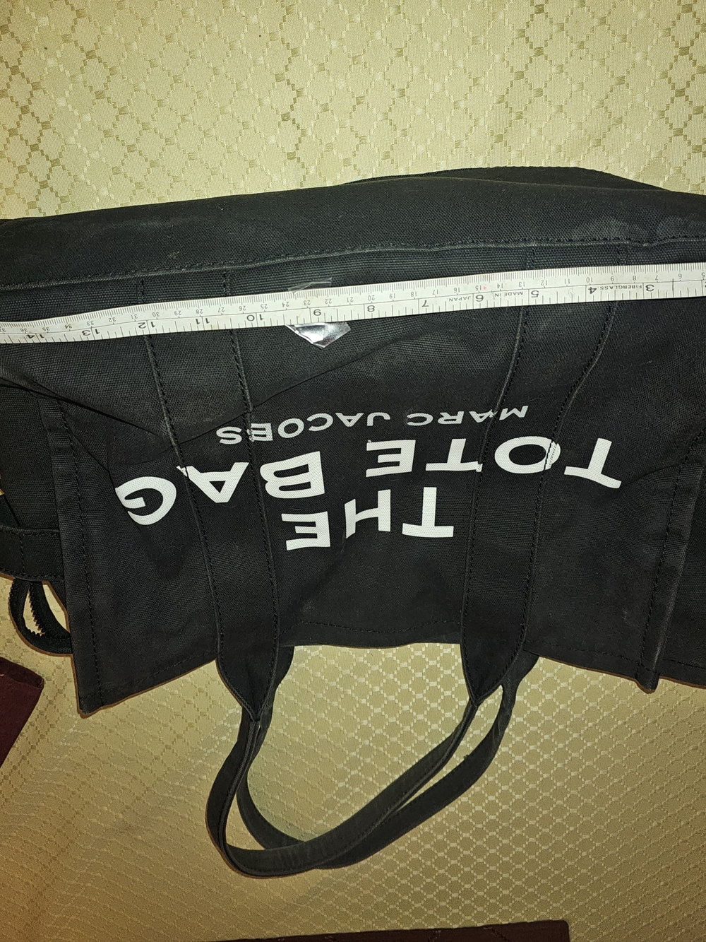 Marc Jacobs 16" The Tote Bag in Black - Picture 7 of 16